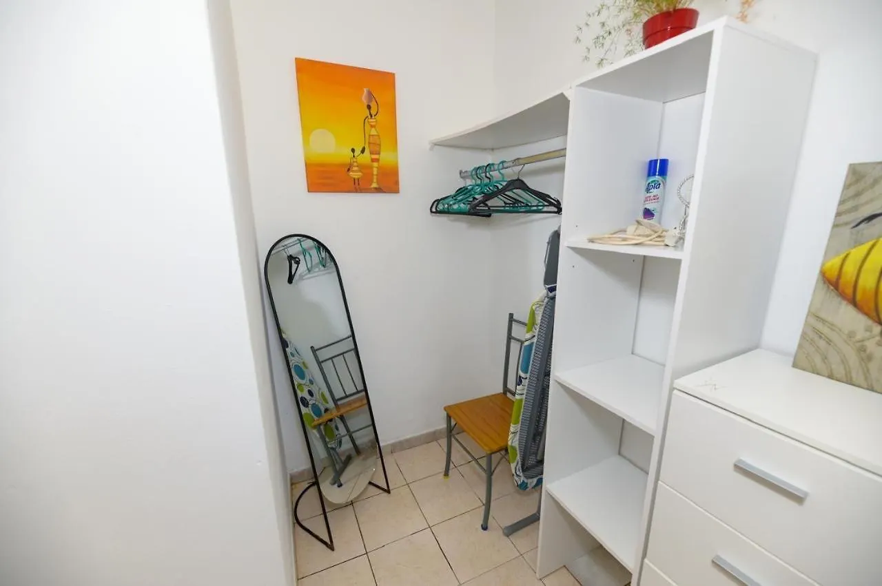 Cozy Studio Couleurs Pays Le Lamentin 0*,