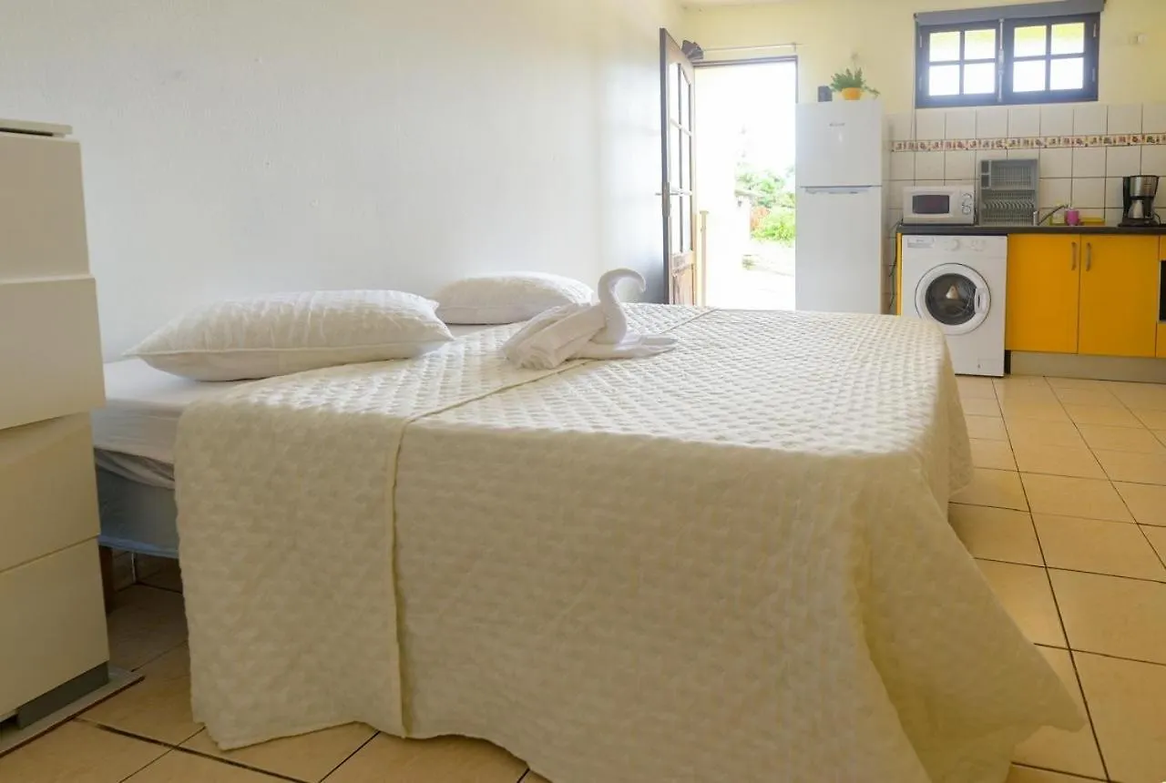 Cozy Studio Couleurs Pays Le Lamentin Apartment