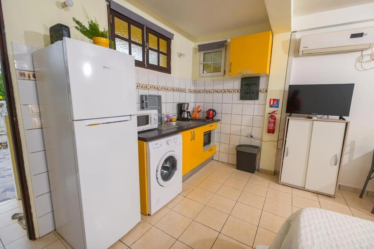 Cozy Studio Couleurs Pays Le Lamentin 0*,  Martinique